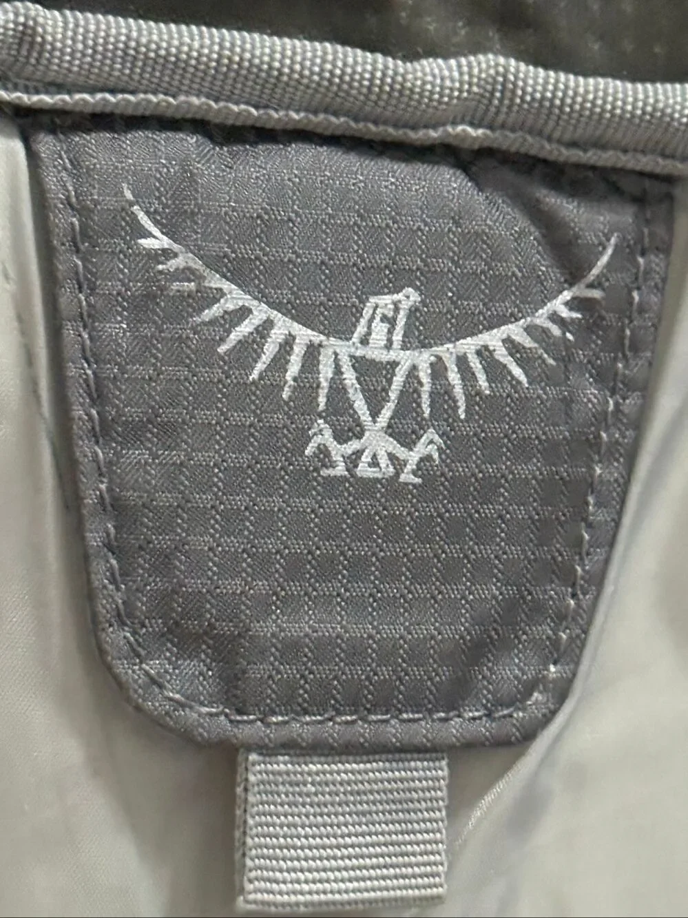 Osprey Ozone Courier Black Messenger Computer Bag 20L 15